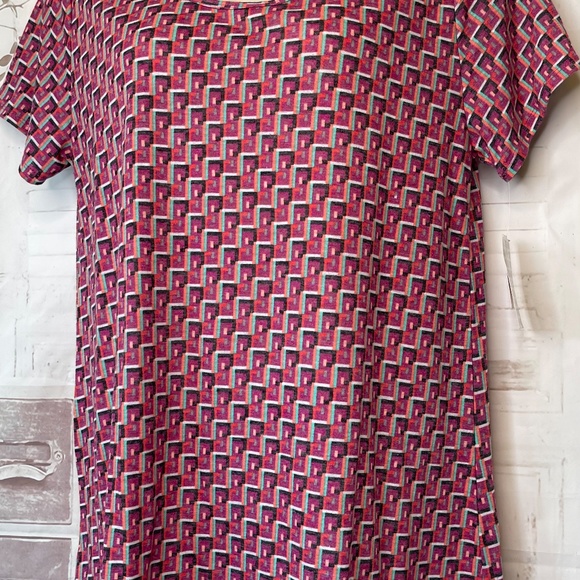 LuLaRoe Classic Womens Geometric Pink Casual Top Shirt Sz. X Large XL NEW - Picture 2 of 9
